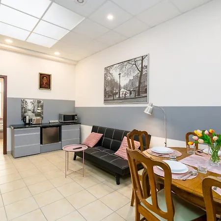 Apartment Downtown Shopping Street Family Polwiejska By Renters *