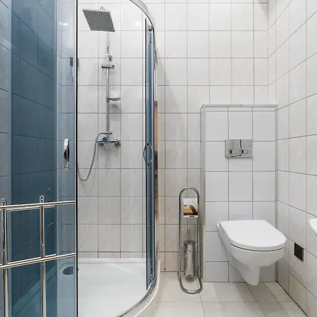 Apartment Downtown Shopping Street Family Polwiejska By Renters *