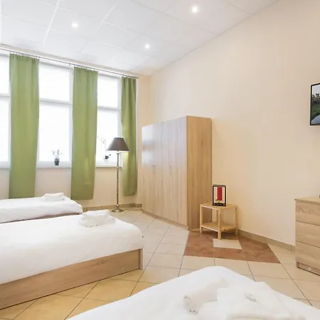 Downtown Shopping Street Family Polwiejska By Renters Apartment *