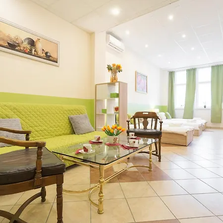 Apartment Downtown Shopping Street Family Polwiejska By Renters Poznan