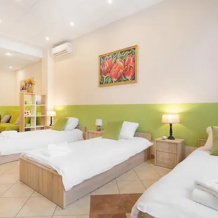 Apartment Downtown Shopping Street Family Polwiejska By Renters *
